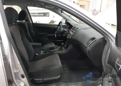 2004 Honda Accord 2.4 Lx из США, поврежденный, VIN 1HGCM56494A153003